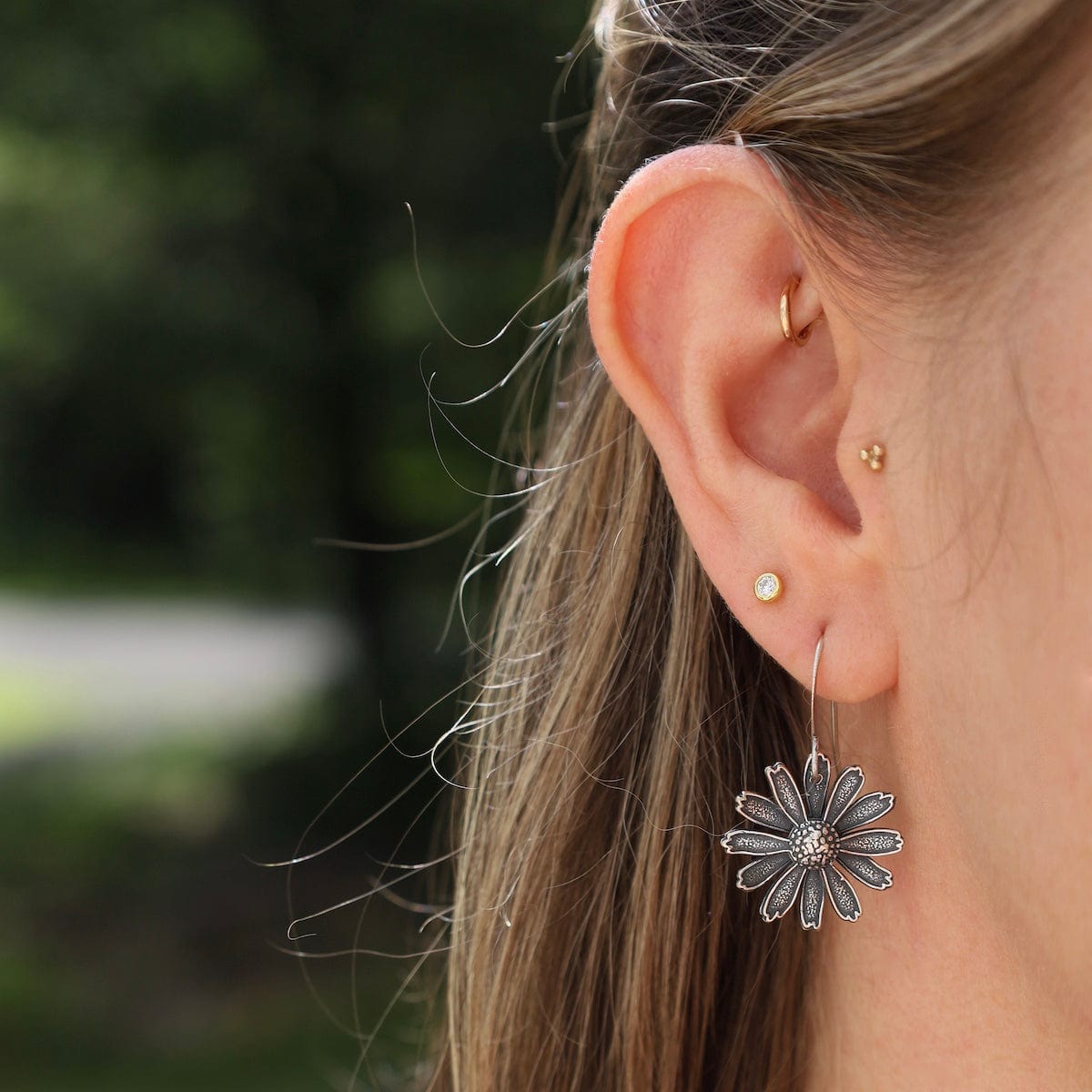 EAR-JM Silver Plated Daisy Earrings