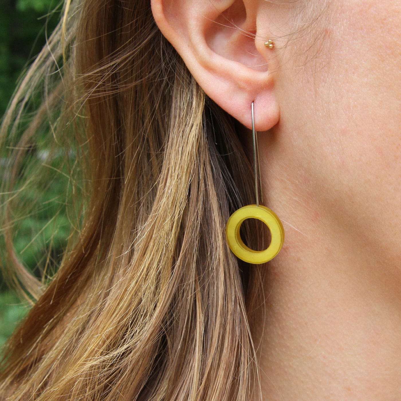 Load image into Gallery viewer, EAR-JM Sunglow Resin Circle Earring
