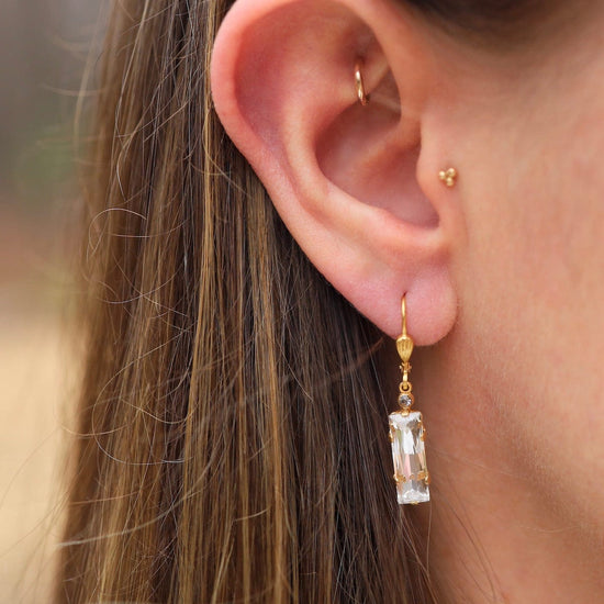 EAR-JM Thin Rectangle Clear Crystal Earrings