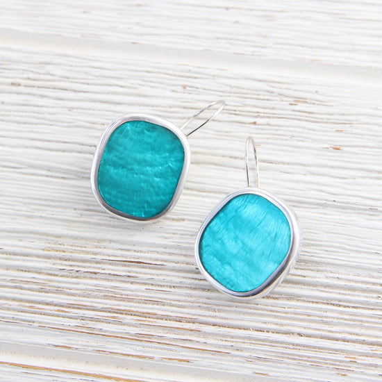 EAR-JM Turquoise Kidney Resin Earring