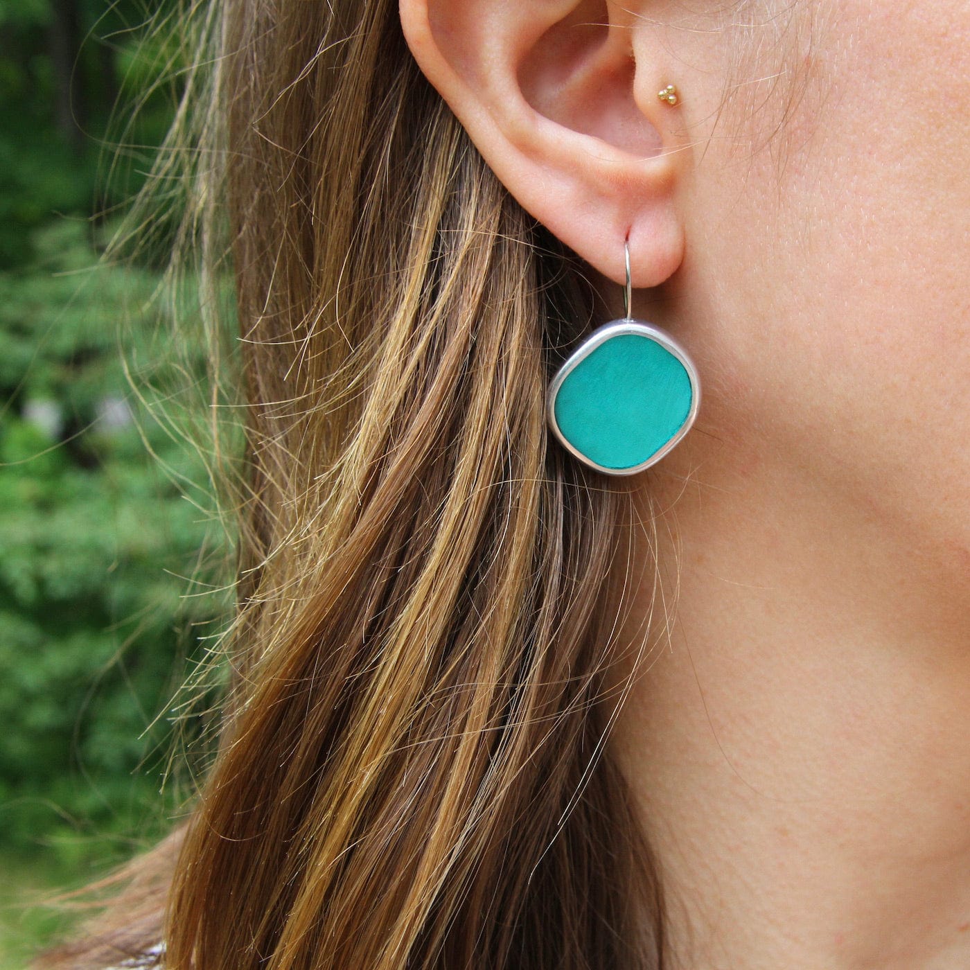 EAR-JM Turquoise Kidney Resin Earring