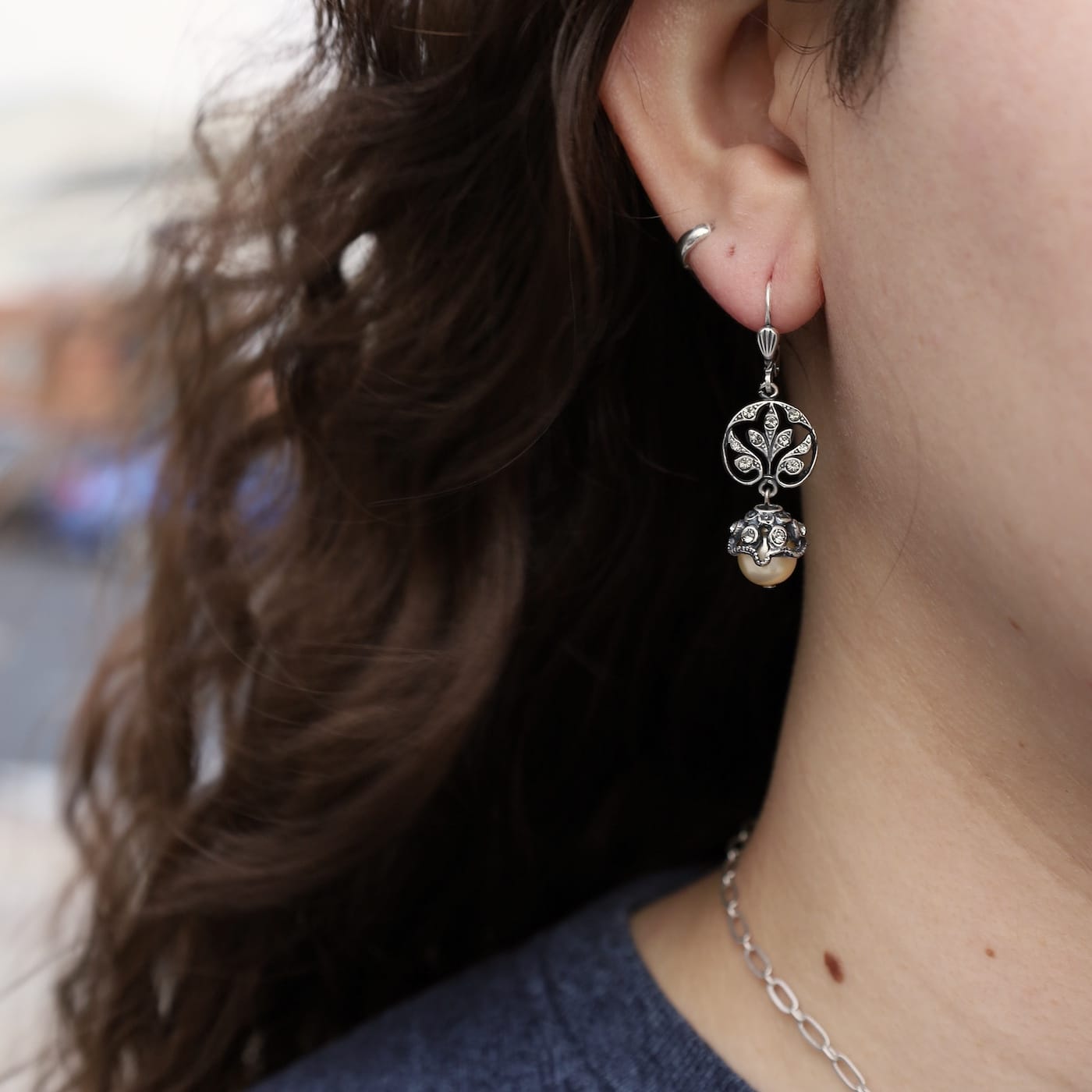 EAR-JM Victoria Pearl Earrings Silver