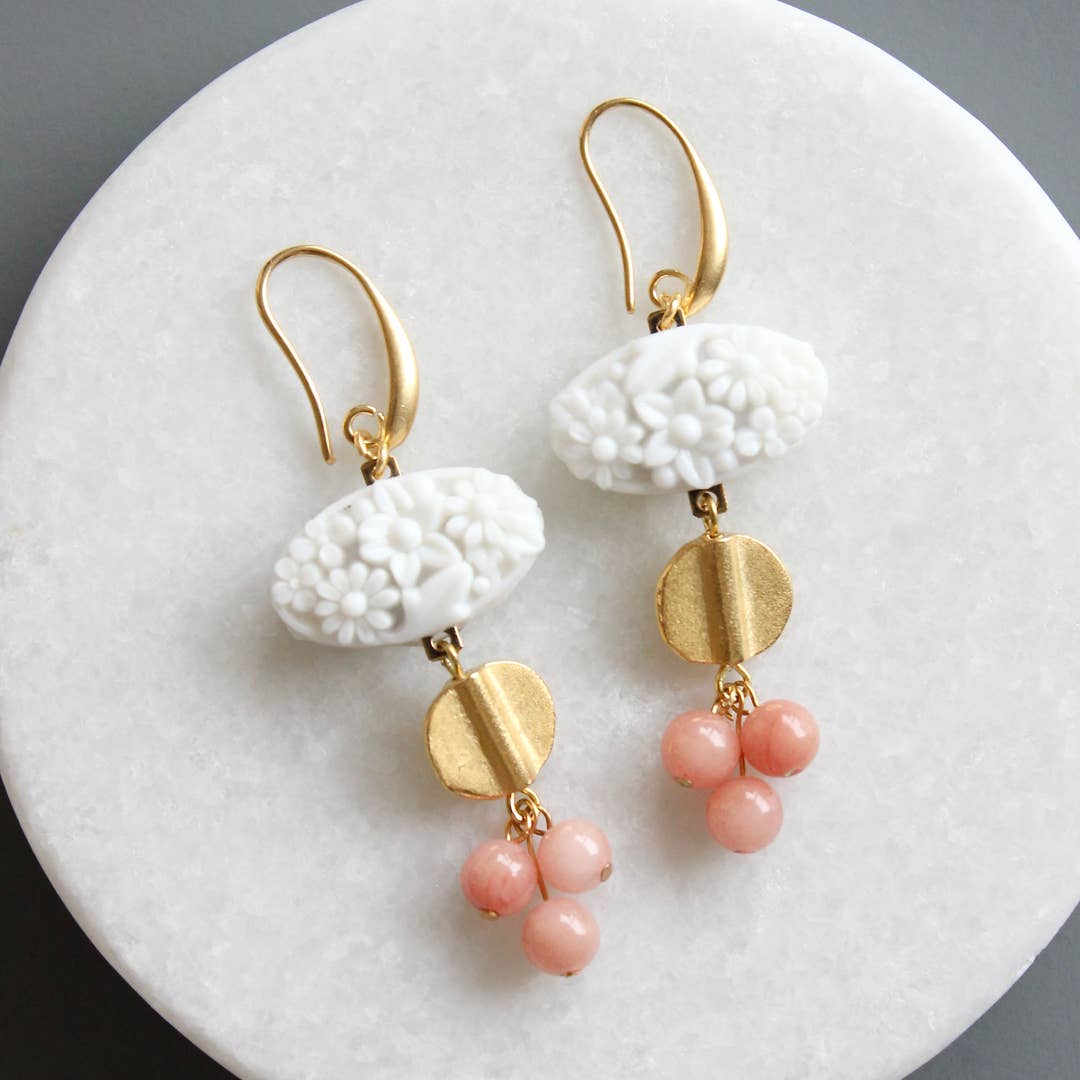 EAR-JM Vintage Chalk White Glass Cluster Earrings