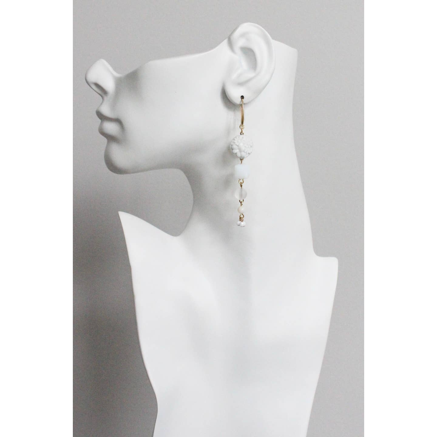 EAR-JM Vintage Chalk White Glass Cluster Earrings