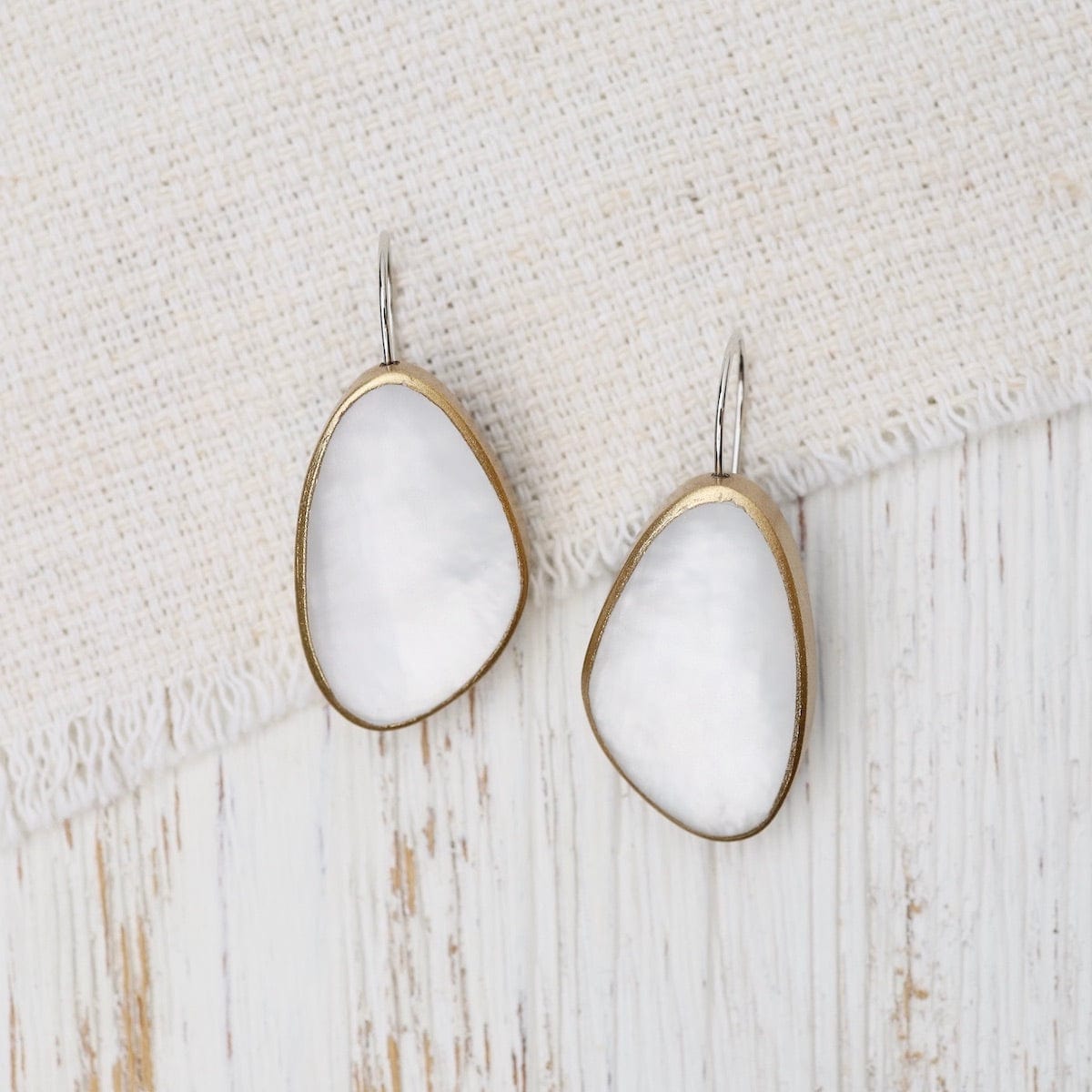 EAR-JM White Pebble Earrings