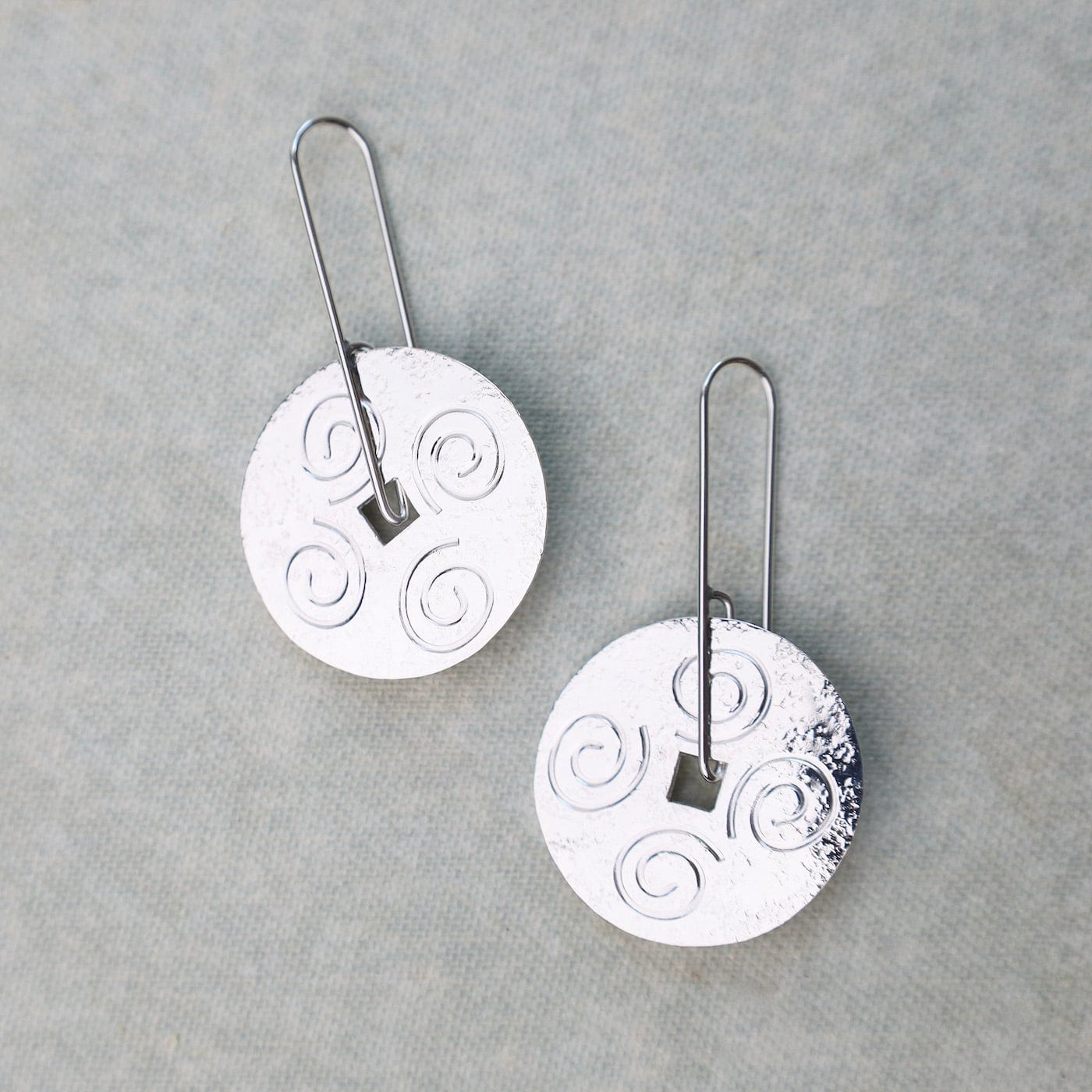 EAR Large Disc with Swirls Long Earrings
