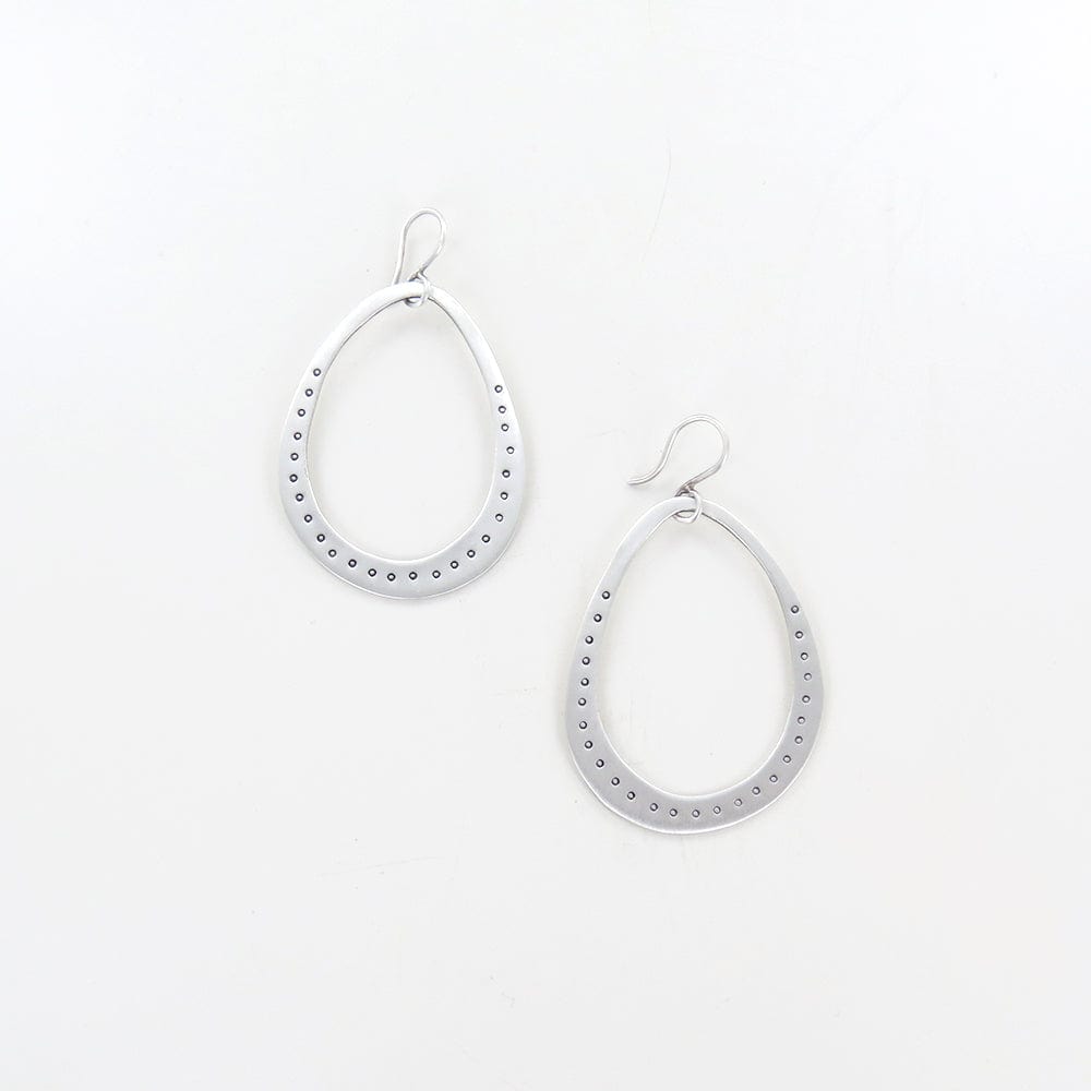 
                      
                        EAR LARGE ORGANIC OVAL WITH ETCHED CIRCLES EARRINGS
                      
                    