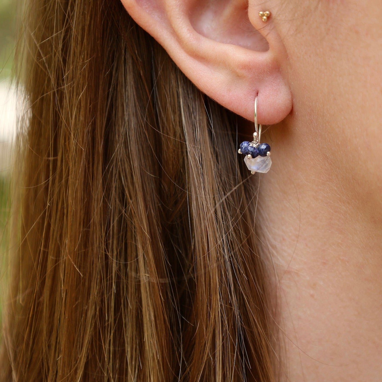 EAR Large Rondelle Cluster Earring - Moonstone & Sapphire