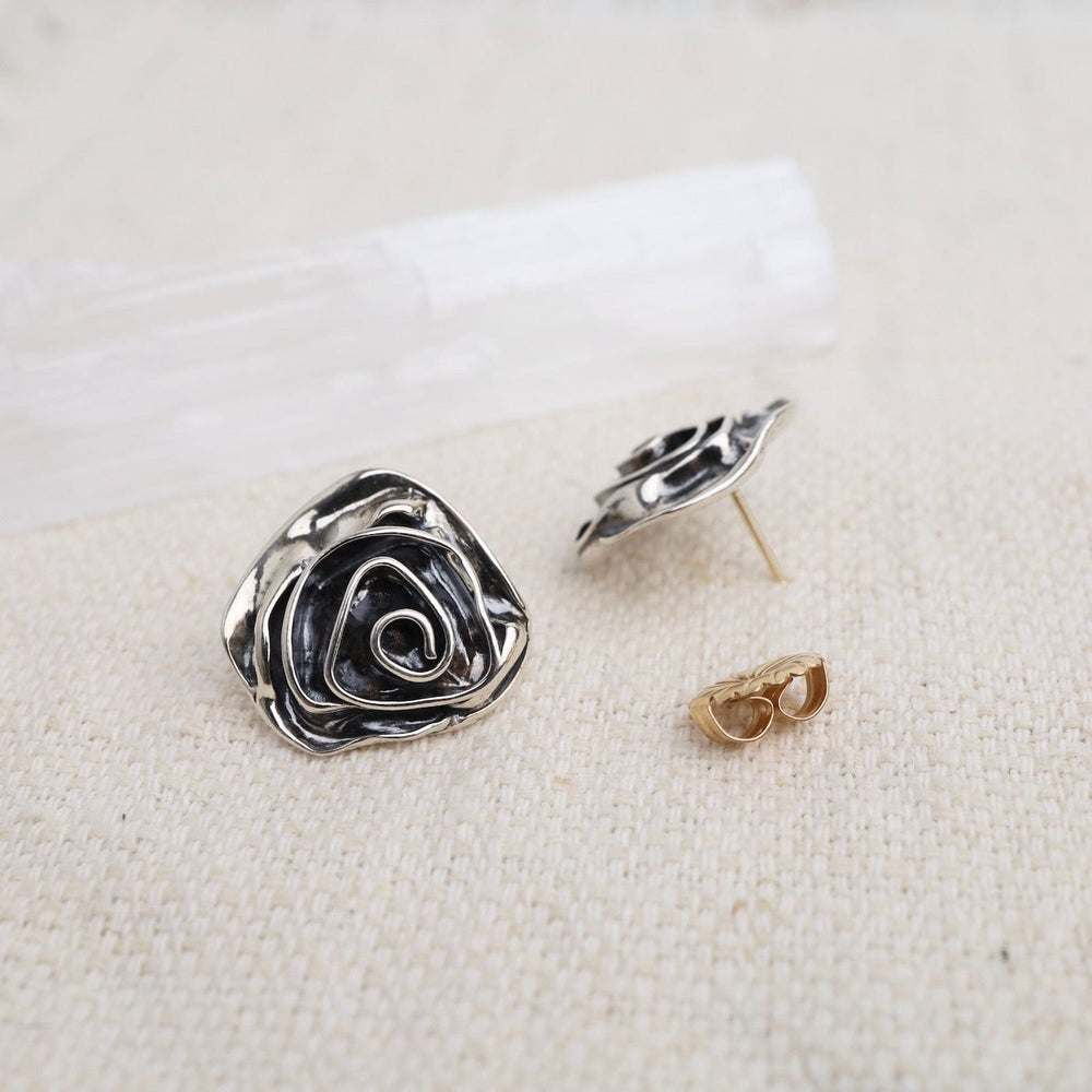 
                      
                        EAR Large Rose on 14k Post Earrings
                      
                    