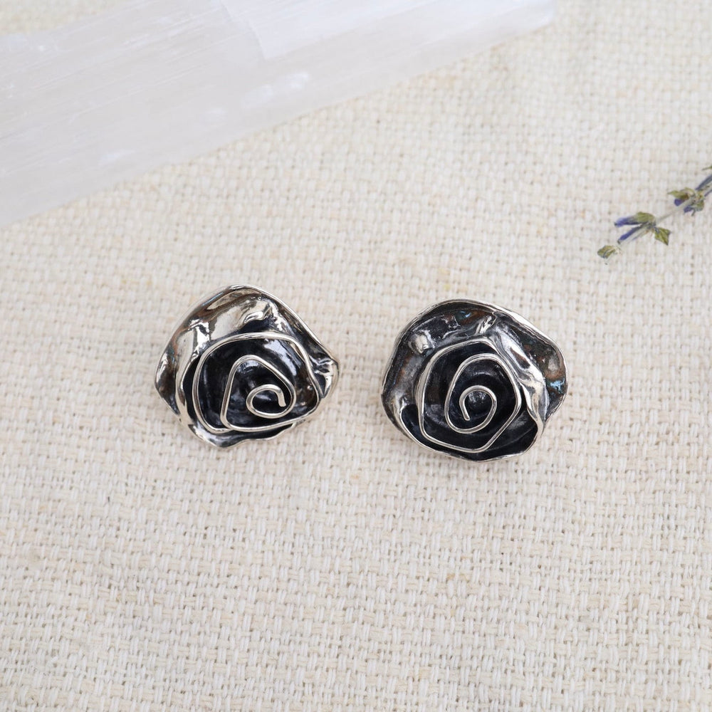 
                      
                        EAR Large Rose on 14k Post Earrings
                      
                    