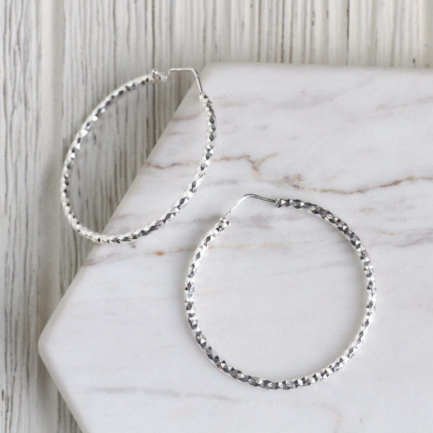 EAR Large Sterling Silver Faceted Hoops