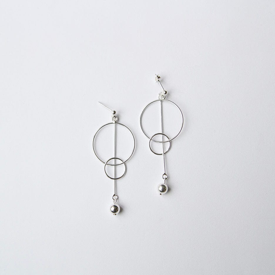 
                  
                    EAR Long Circle Puzzle Earring
                  
                