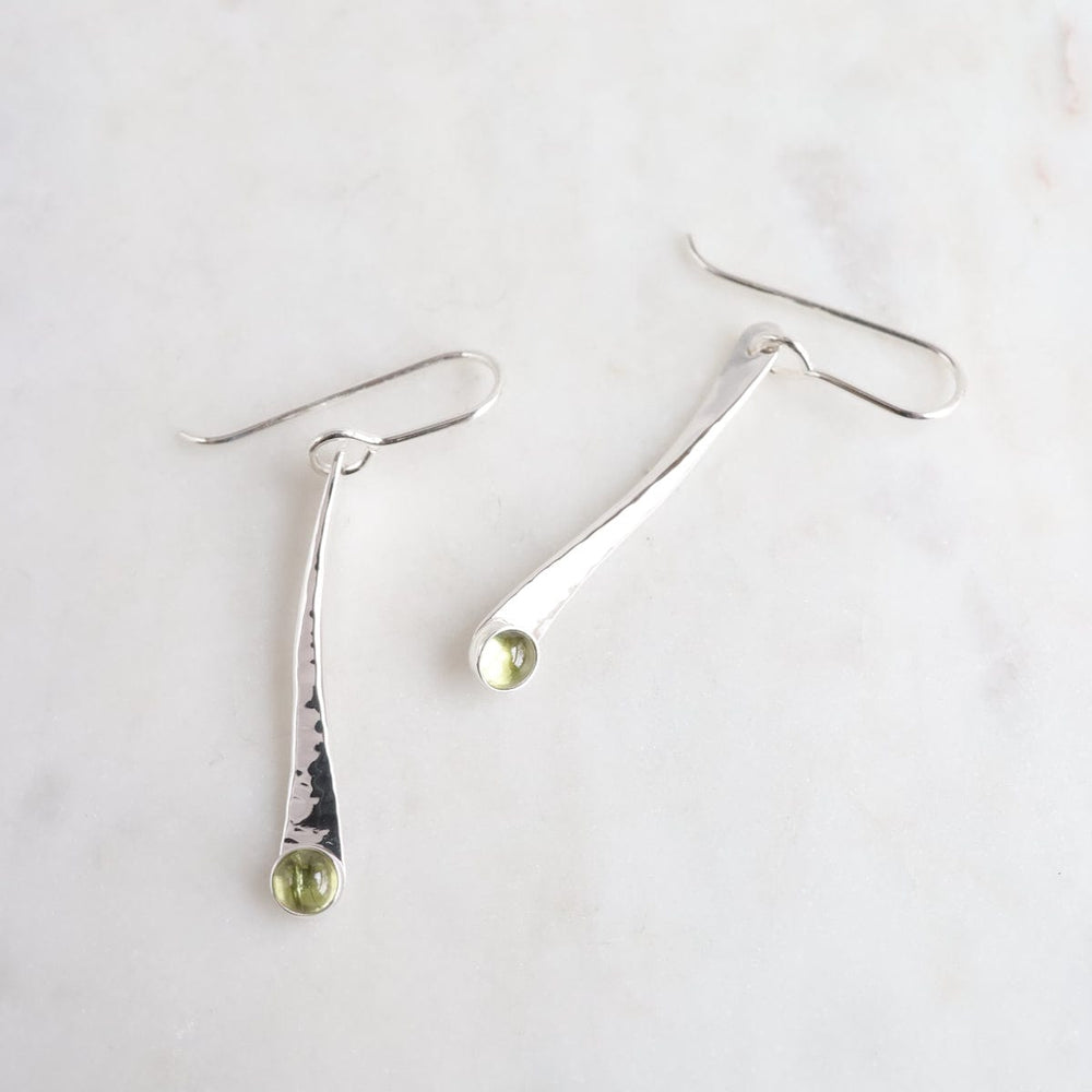 
                      
                        EAR Long Organic Bar  Peridot  Earring
                      
                    