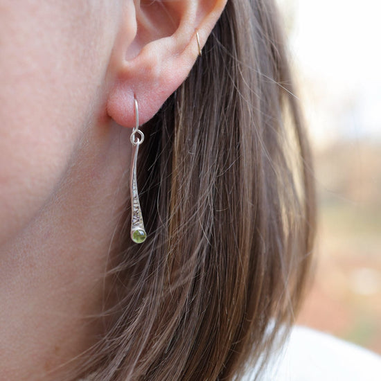 EAR Long Organic Bar  Peridot  Earring