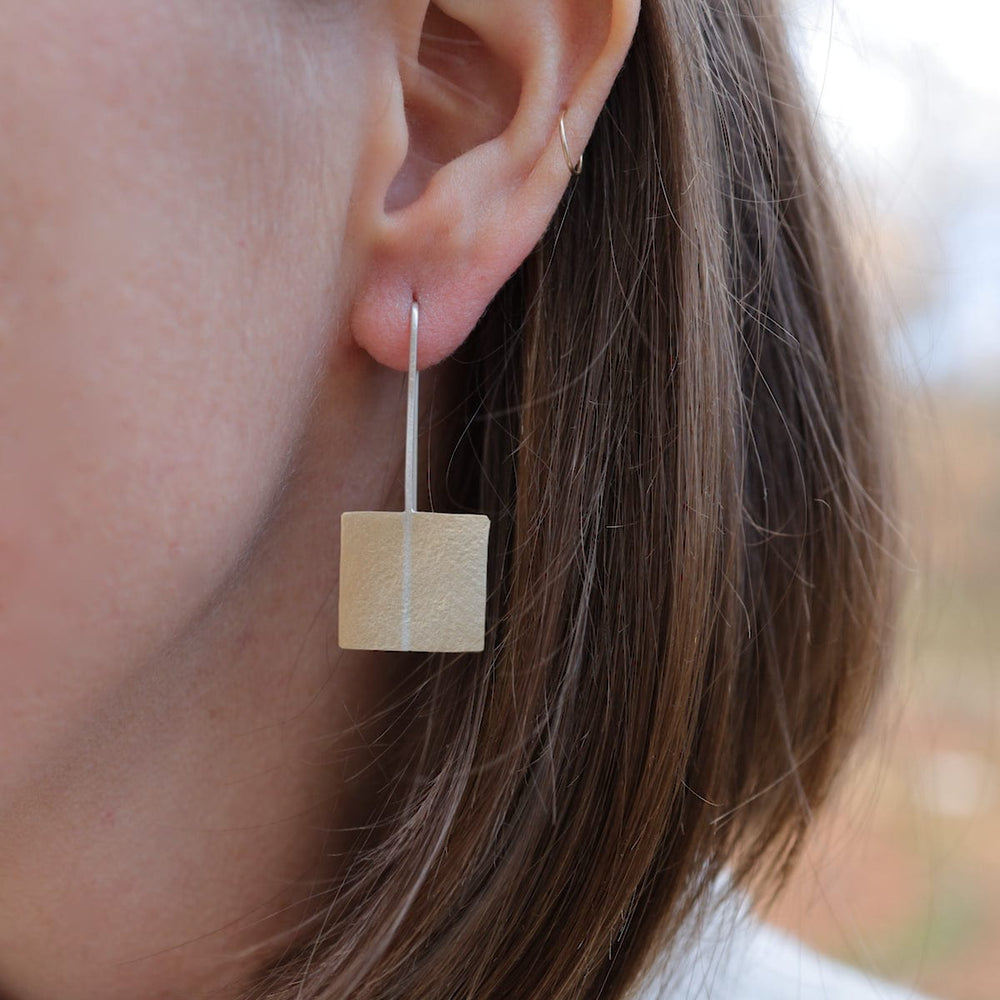 EAR Long Silver Wire With Nu-Gold Square Earrings