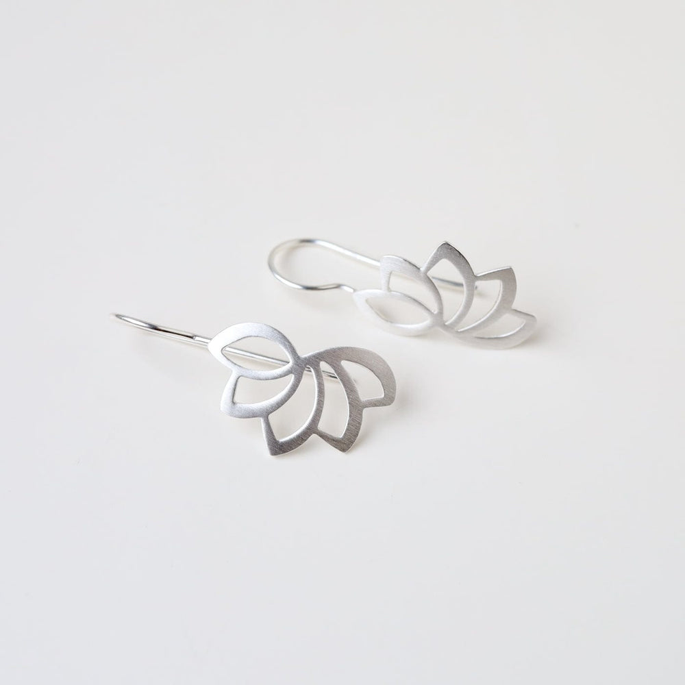 
                      
                        EAR Lotus Wire Earring
                      
                    