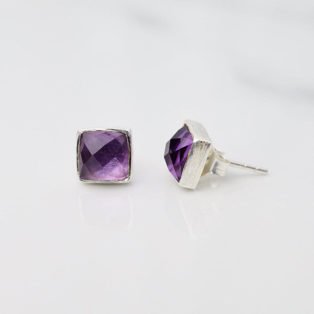 
                      
                        EAR Madeline Stud Earrings - Silver Square - Amethyst
                      
                    