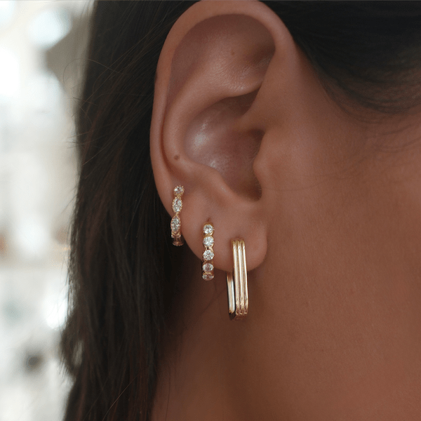 EAR Maeli Huggie Hoop Earrings