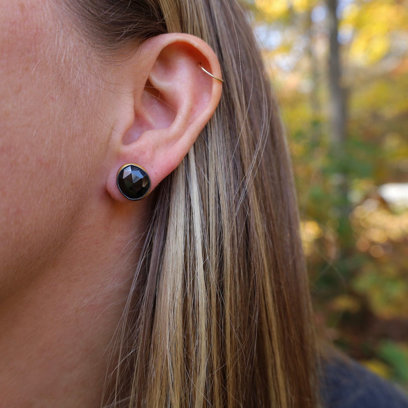 EAR Medium Crescent Rim Post Earrings with Black Spinel