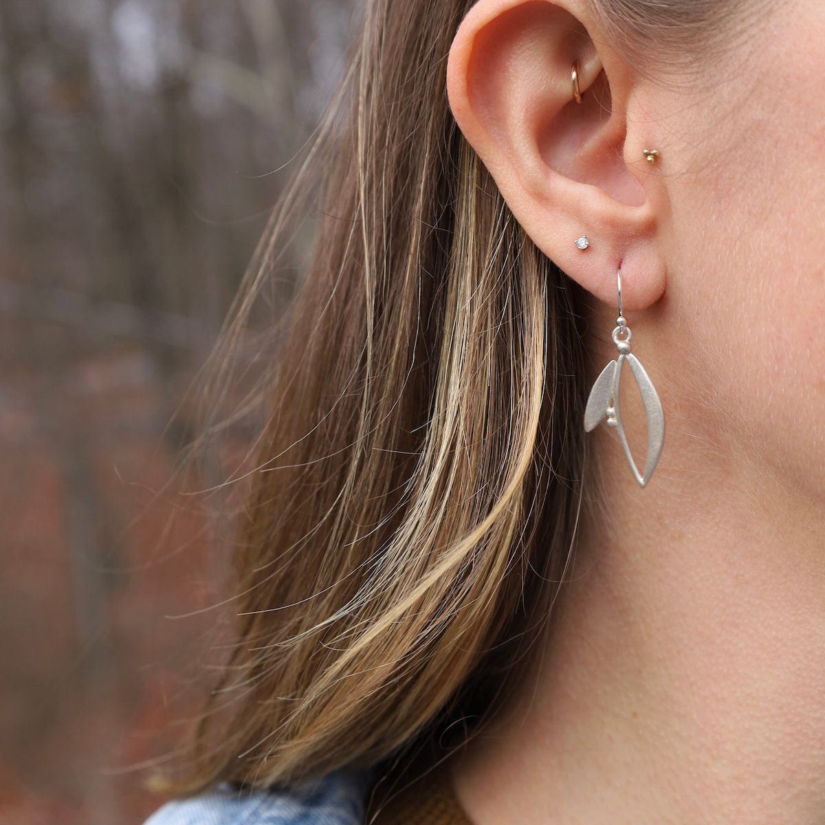 EAR Medium Floral Earrings