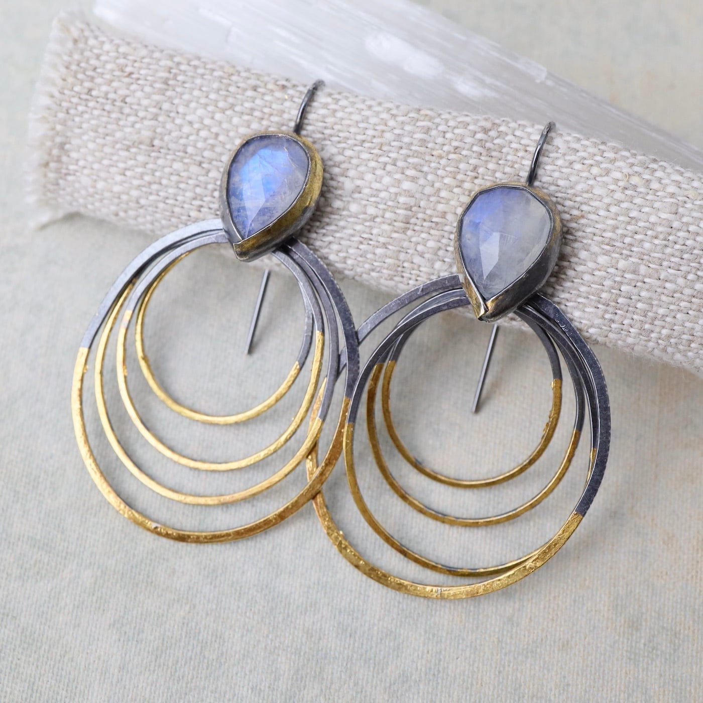 EAR Medium Ripple Rim Earrings with Rainbow Moonstone