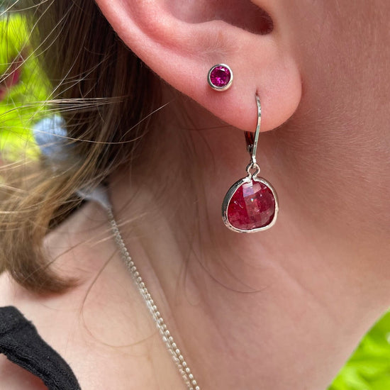 EAR Mini Synthetic Red Ruby Dot Post Earrings