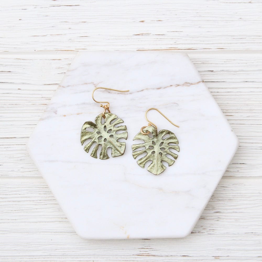 
                      
                        EAR Monstera Wire Earrings
                      
                    