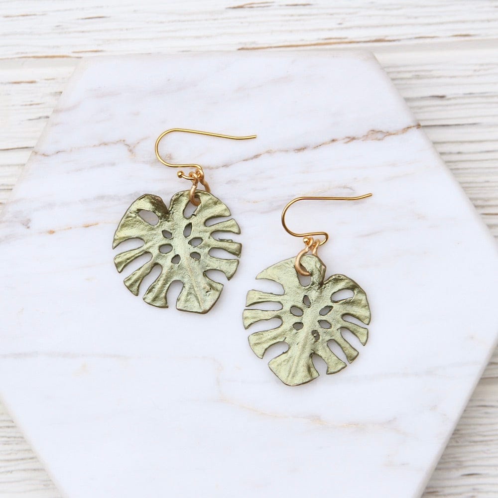 
                      
                        EAR Monstera Wire Earrings
                      
                    