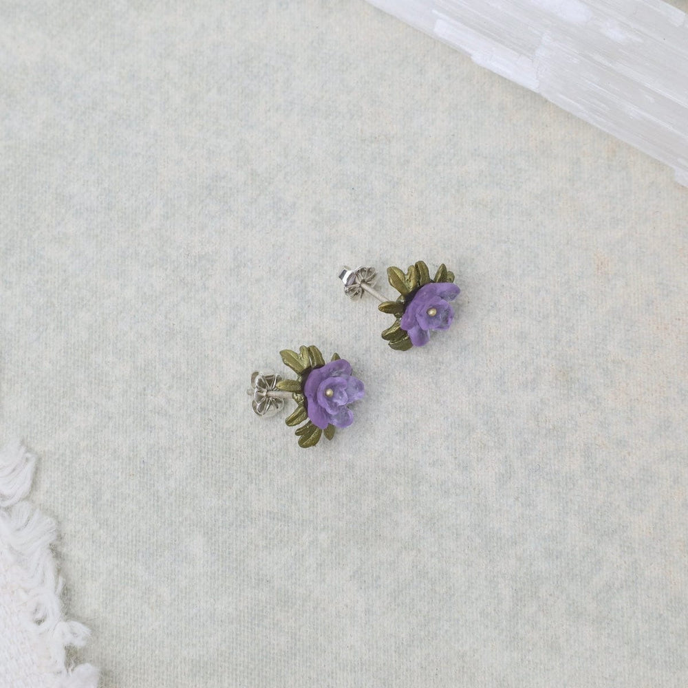 
                      
                        EAR Mums Stud Earrings in Lavender
                      
                    