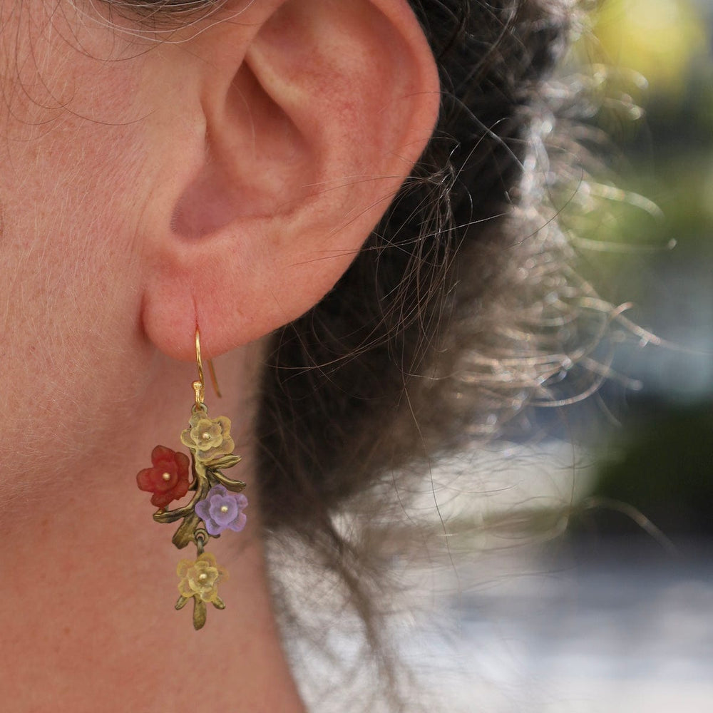 EAR Mums Wire Earrings