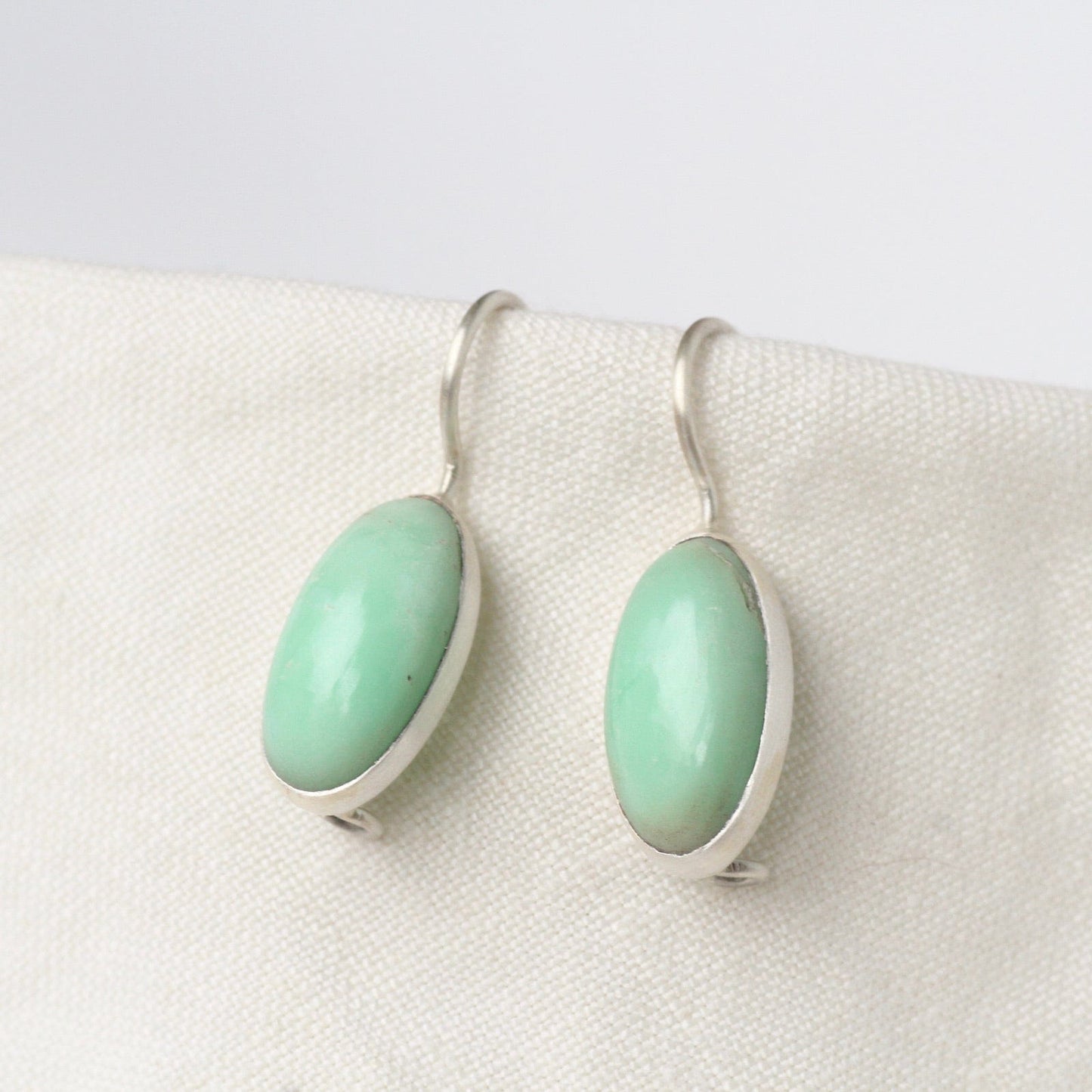 EAR Oval Cabochon Chrysoprase Drop Earrings