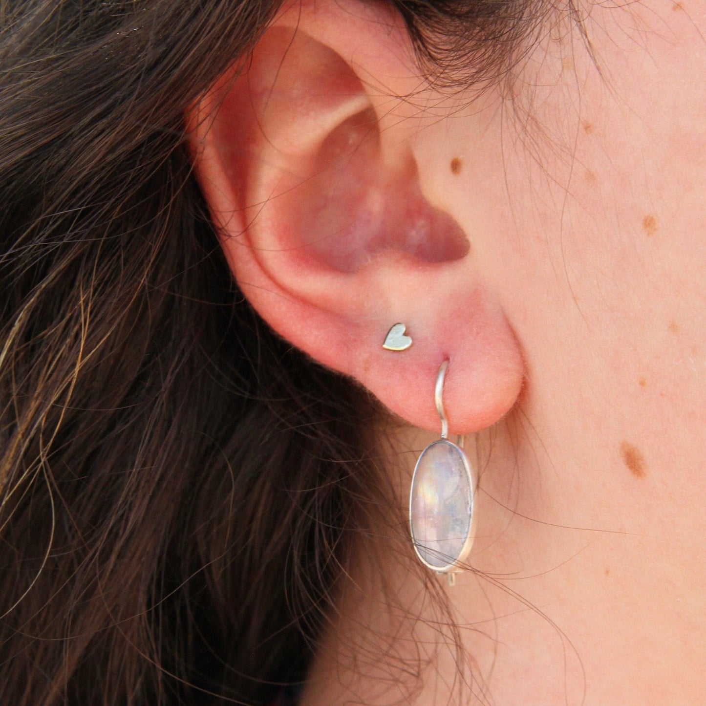 EAR Oval Cabochon Rainbow Moonstone Drop Earrings