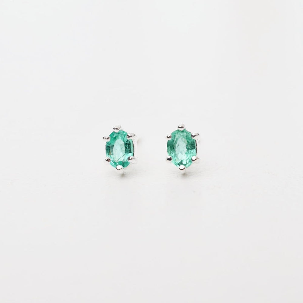 
                      
                        EAR Oval Claw-set Emerald Studs - Sterling Silver
                      
                    