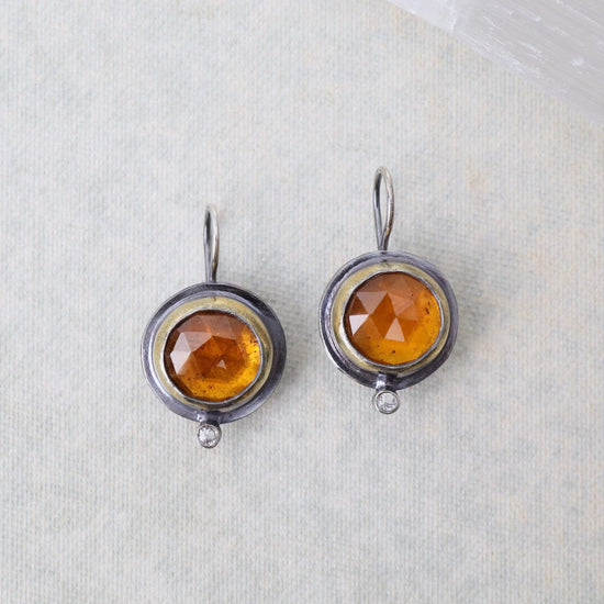 EAR Oval Crescent Rim Drop Earrings with Orange Kyanit