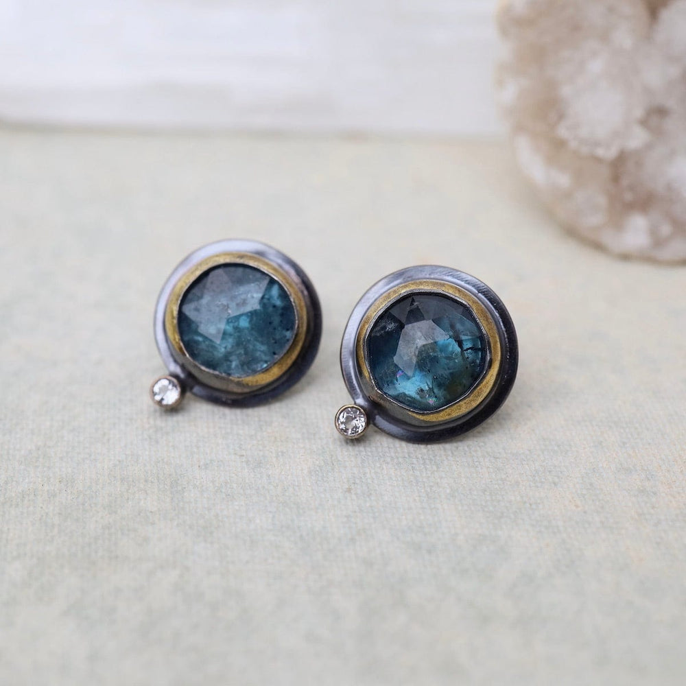 
                      
                        EAR Oval Crescent Rim Post Earrings with Teal Kyanite
                      
                    