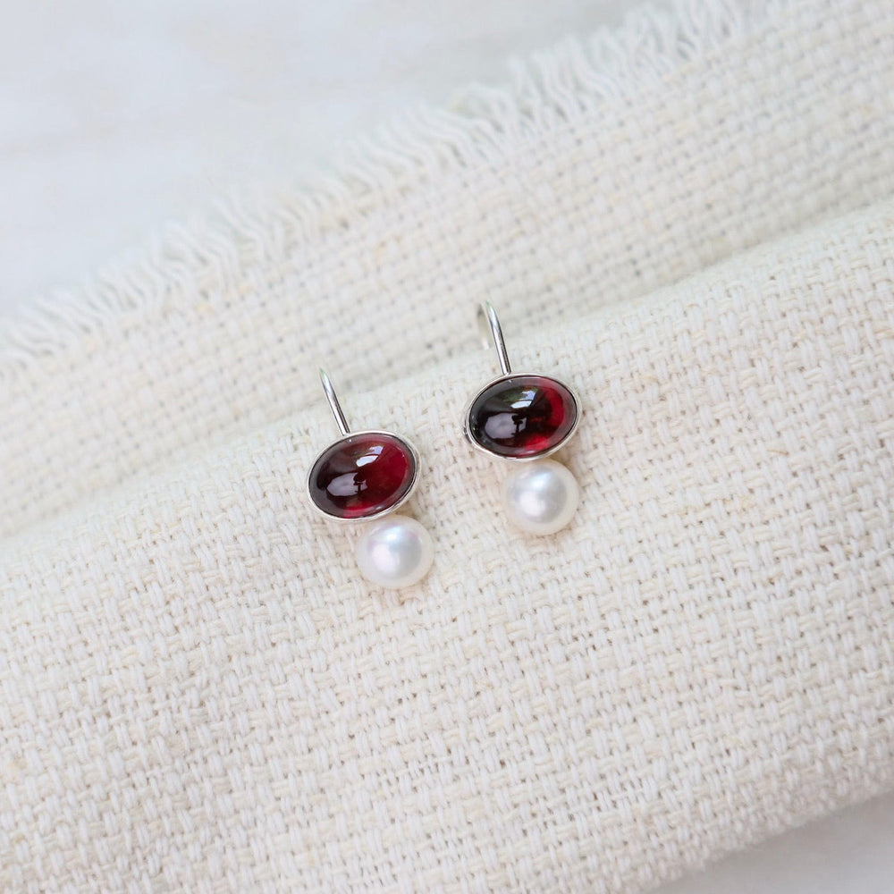 
                      
                        EAR Oval Garnet Cabochon Earrings with White Pearl
                      
                    