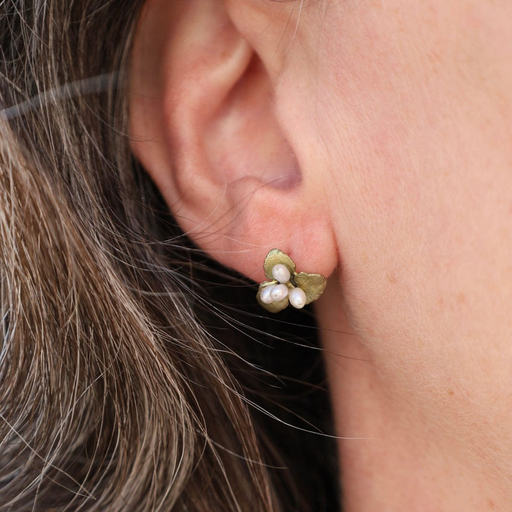 
                      
                        EAR Pachysandra Stud Earrings
                      
                    