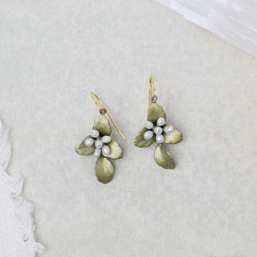 
                      
                        EAR Pachysandra Wire Earrings
                      
                    