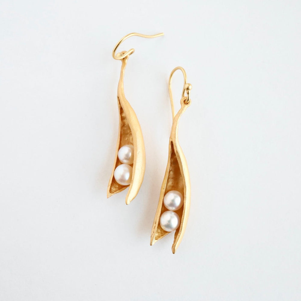 
                      
                        EAR Pea Pod Two Pearl Earrings in Gold
                      
                    