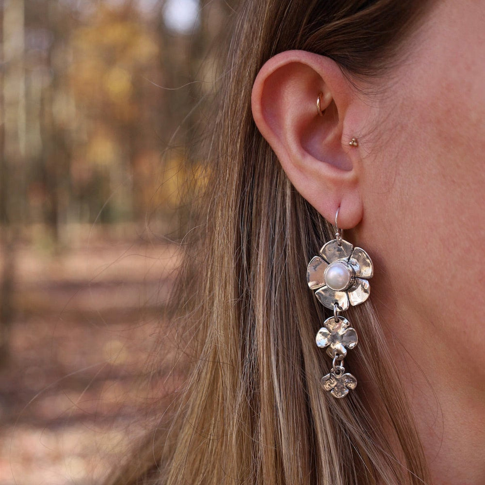 EAR Pearl Dogwood Flower Earrings with Two Flower Drop