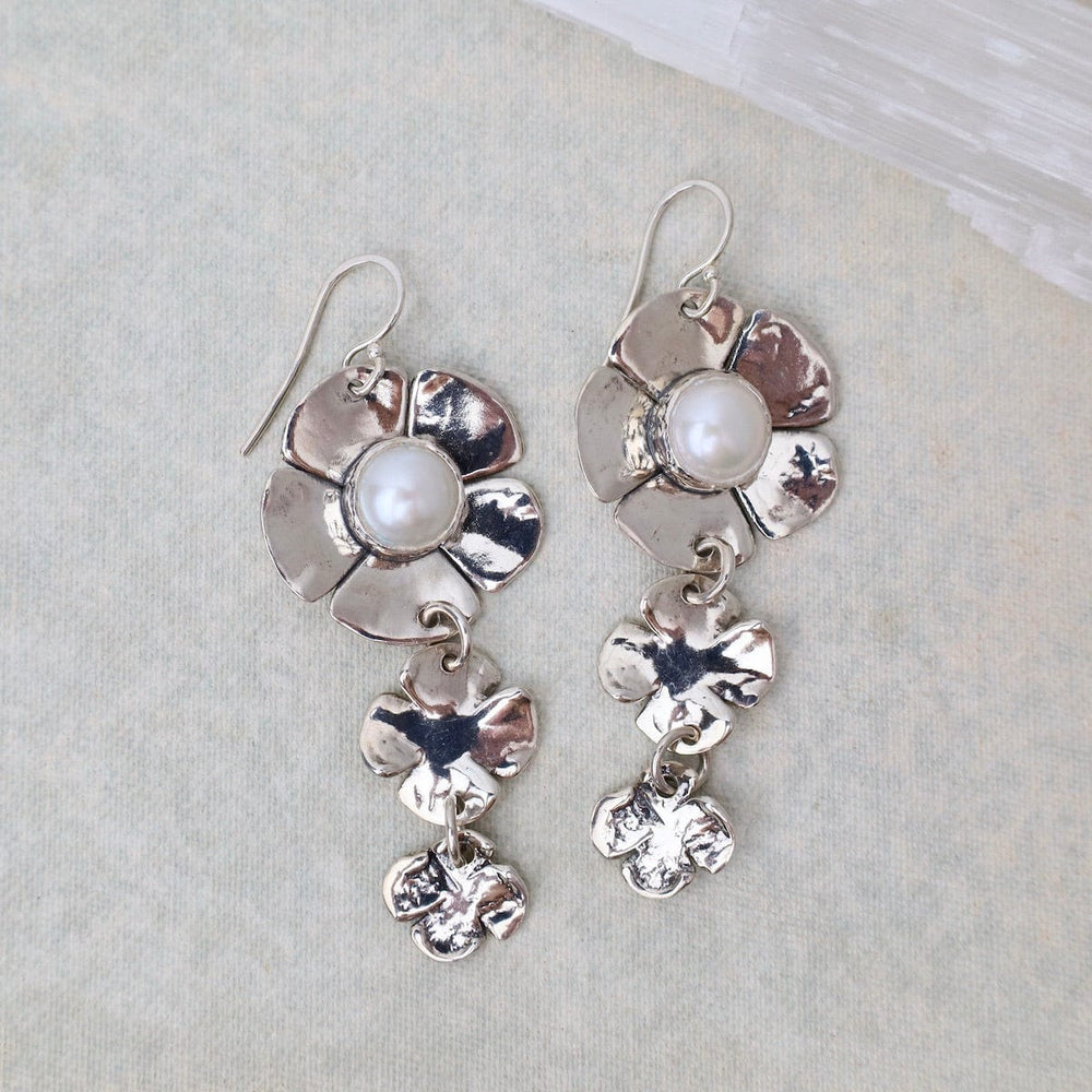 
                      
                        EAR Pearl Dogwood Flower Earrings with Two Flower Drop
                      
                    