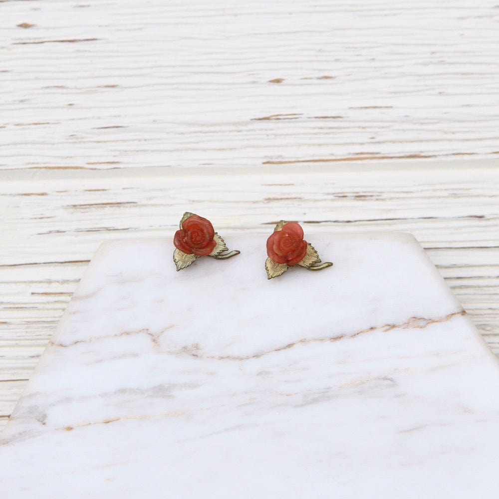 EAR RED ROSE STUD