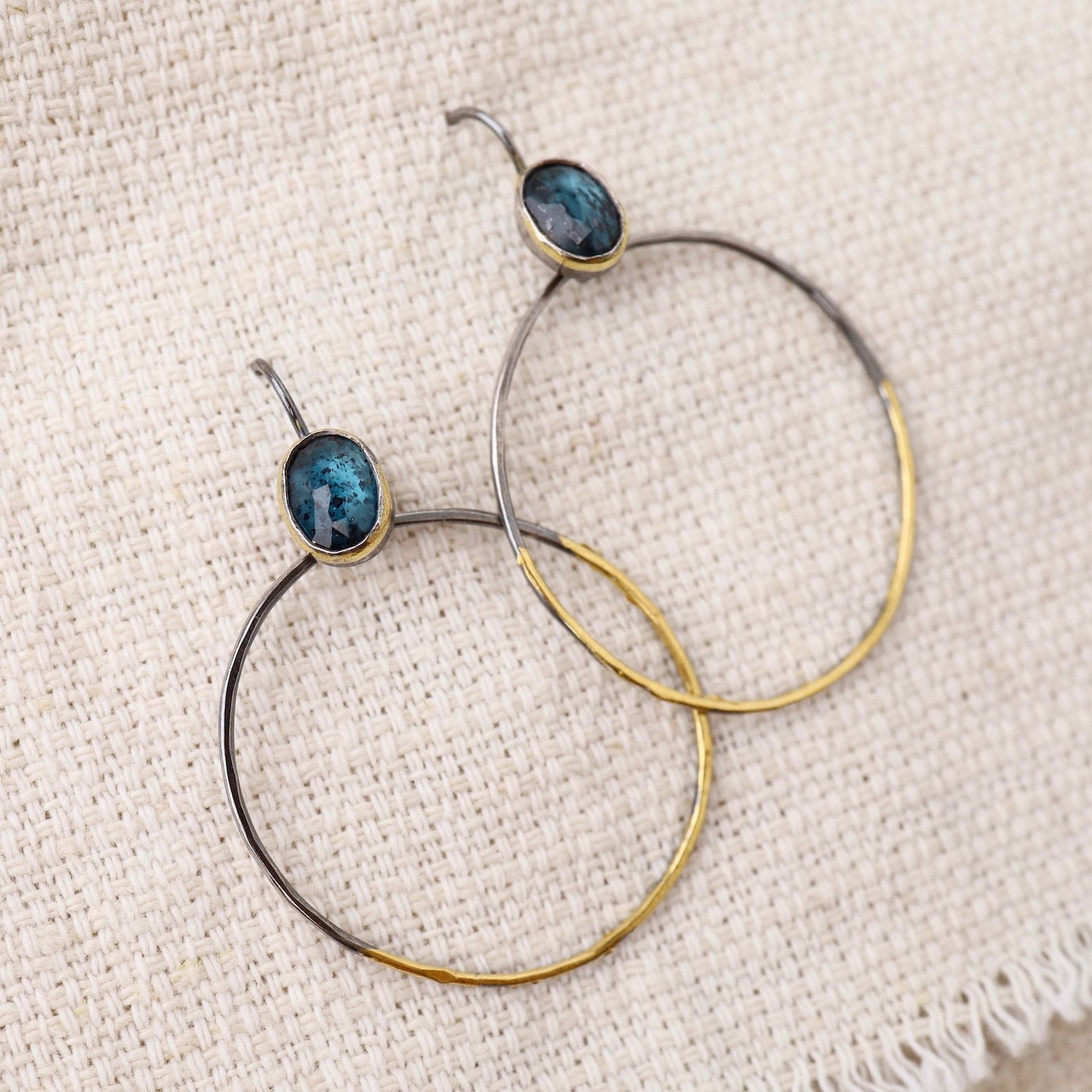 EAR Rim Hoop Earrings with Kyanite