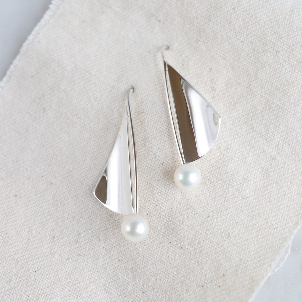 
                      
                        EAR Sail White Pearl Drop Earring
                      
                    