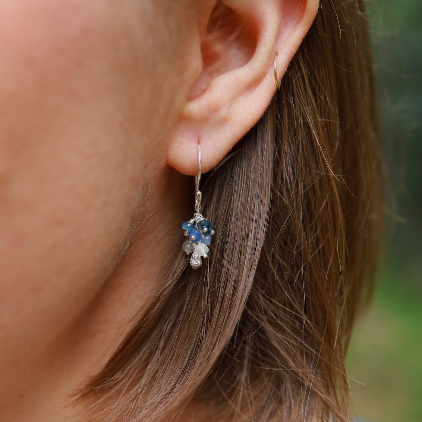 Load image into Gallery viewer, EAR Seed Pod Cluster Earring - Sapphire
