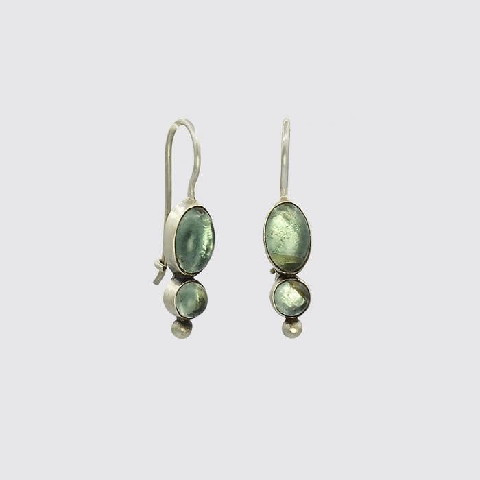 
                      
                        EAR Shiny Apatite Little Oval Drops
                      
                    