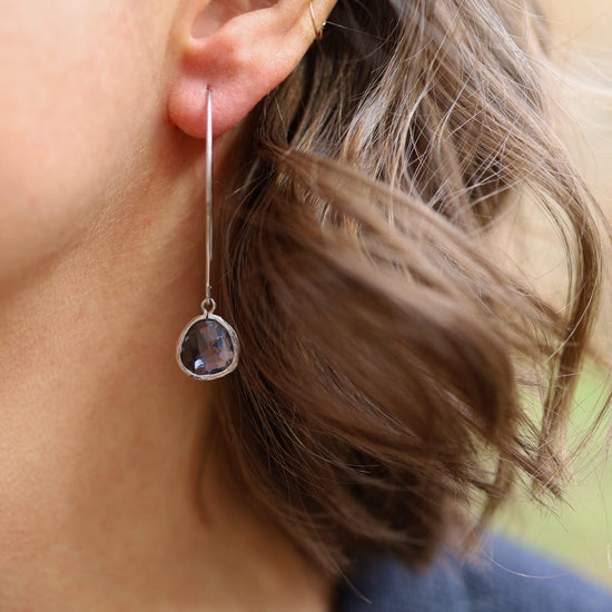 EAR Silver Cornflower Blue Crystal Earring