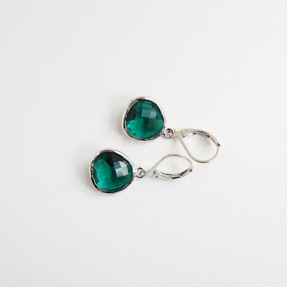 
                  
                    EAR Silver Emerald Crystal Lever Back Earring
                  
                