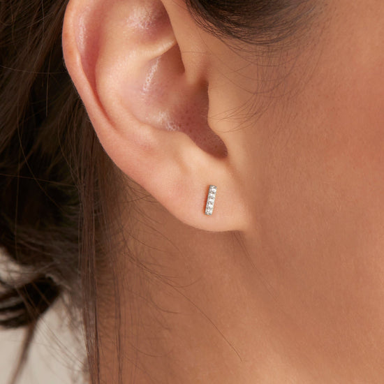 EAR Silver Glam Bar Stud Earrings