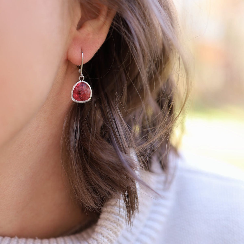 EAR Silver Red Rock Crystal Lever Back Earring